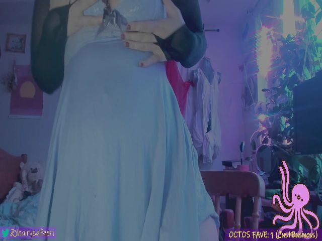 Live sex webcam photo for hairysafaeri #271058117