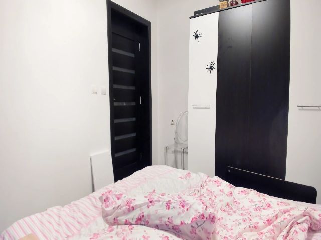 Live sex webcam photo for EndlesssJoy #271045446