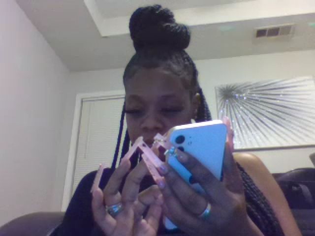 Live sex webcam photo for BeautifulKash #271045656