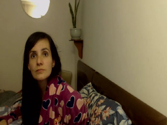 Live sex webcam photo for isabellazee2 #271044200