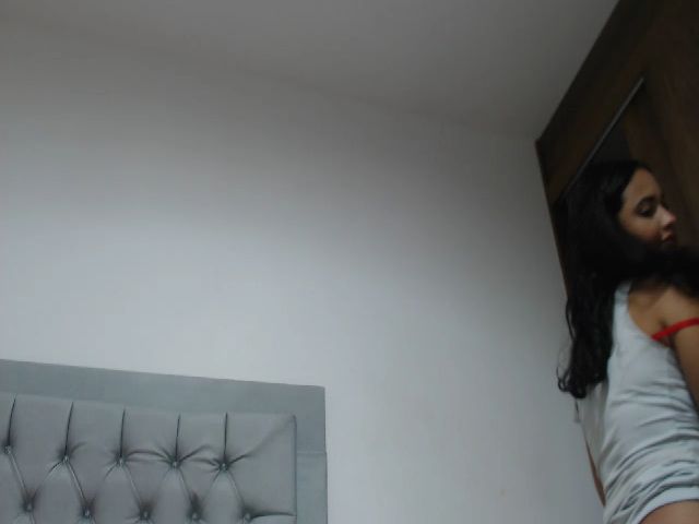 Live sex webcam photo for EvaJimenez_ #271048402