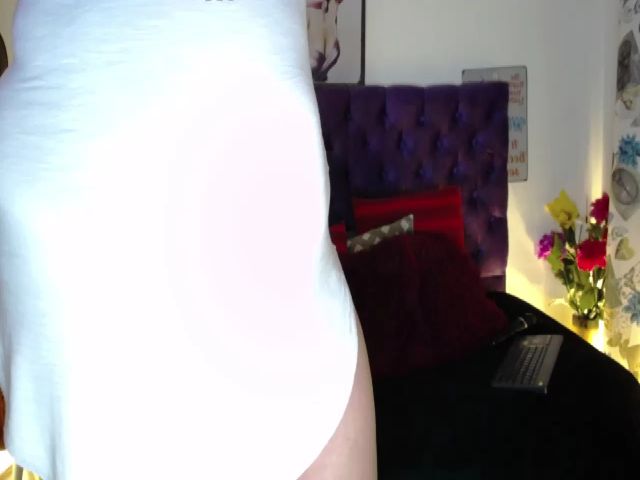 Live sex webcam photo for Summynov #271051504