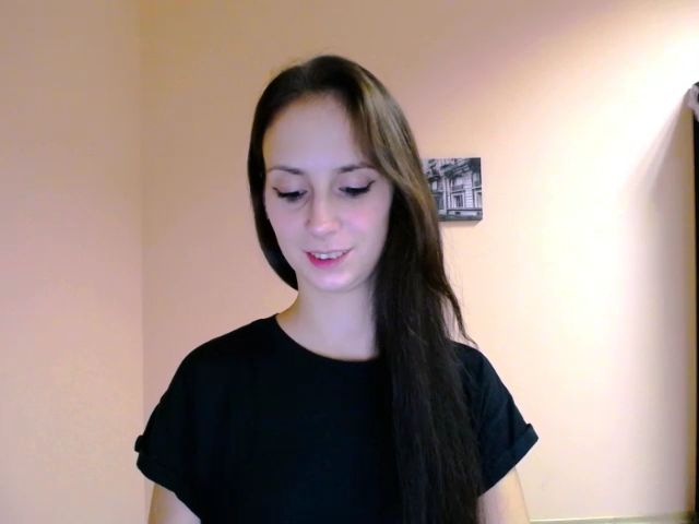 Live sex webcam photo for CuddliesNikki #271044357