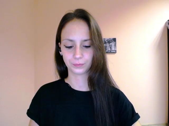 Live sex webcam photo for CuddliesNikki #271046129