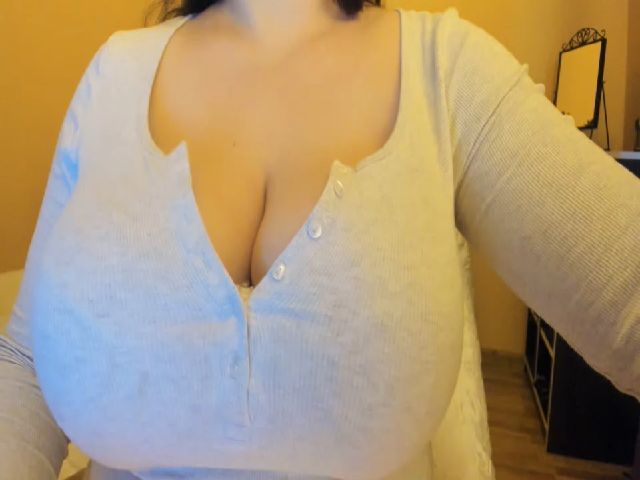 Live sex webcam photo for takecareofme #271052113