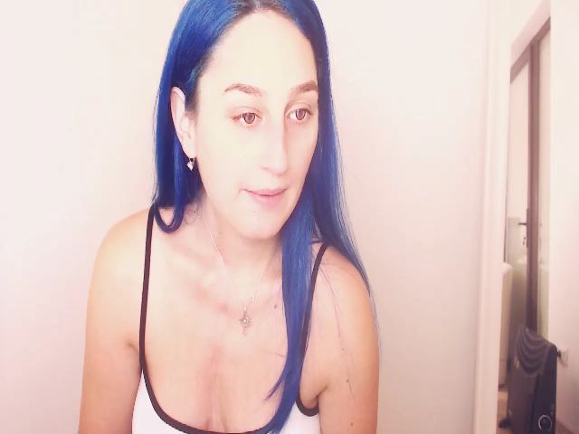 Live sex webcam photo for wetkittycum #271057772