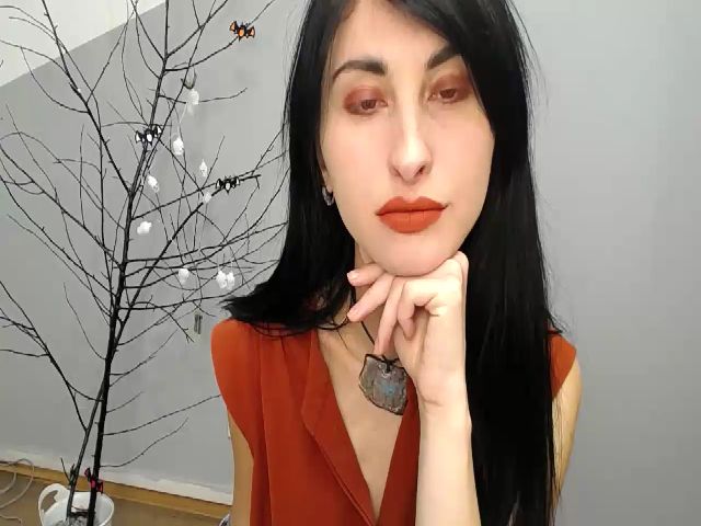 Live sex webcam photo for SnowSpacee #271052064