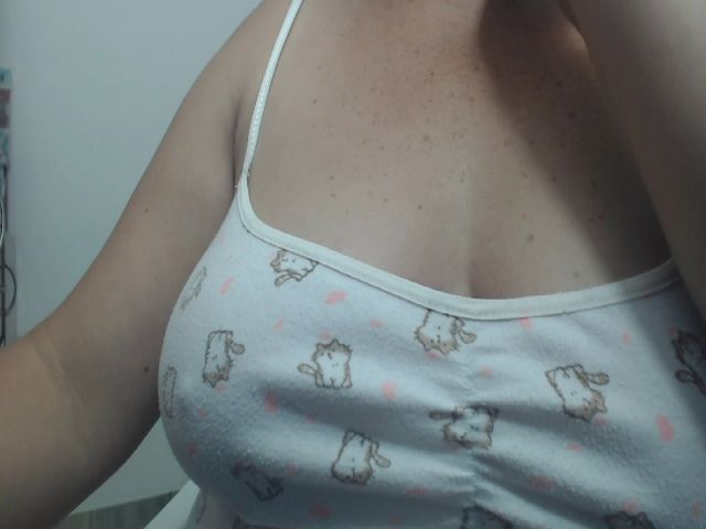 Live sex webcam photo for squirtx_hott #271059145