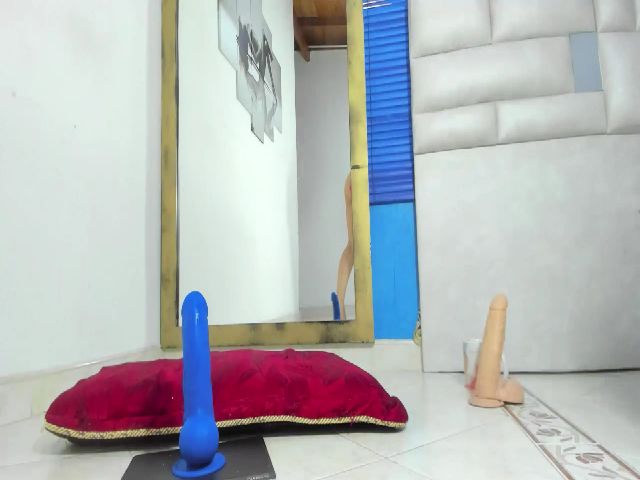 Live sex webcam photo for Msssofia_ #271053017