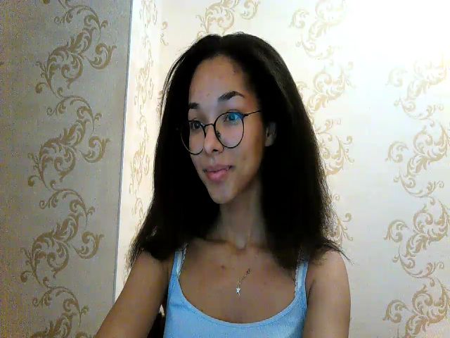 Live sex webcam photo for Carmel_Dee #271056705