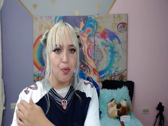 Live sex webcam photo for Anyela_bubble #271057065