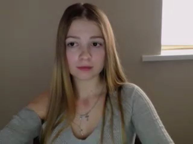 Live sex webcam photo for EmiStern #271049581