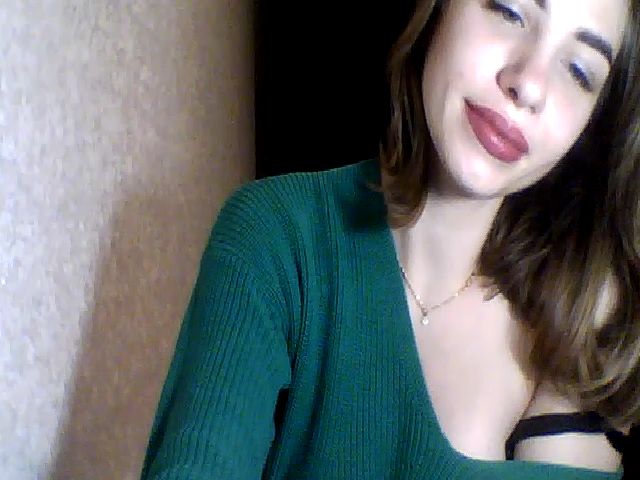 Live sex webcam photo for Linda_2S #271058542