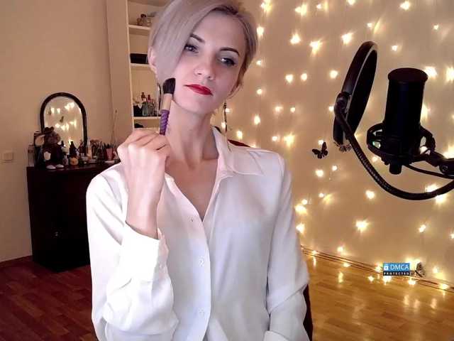 Live sex webcam photo for Judy-Hot #271042548