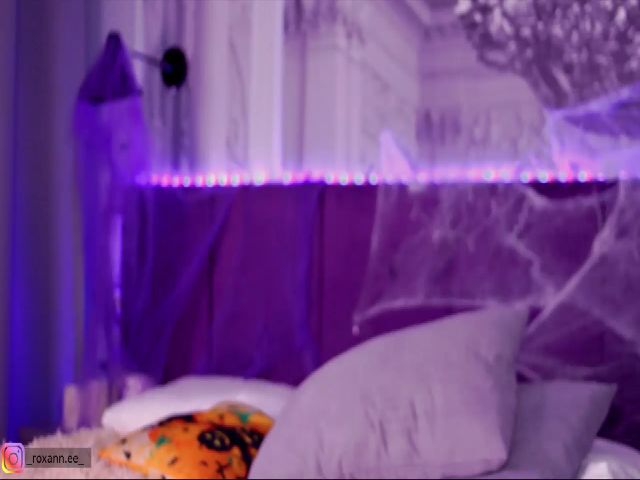 Live sex webcam photo for Toxic_Roxy #271053853