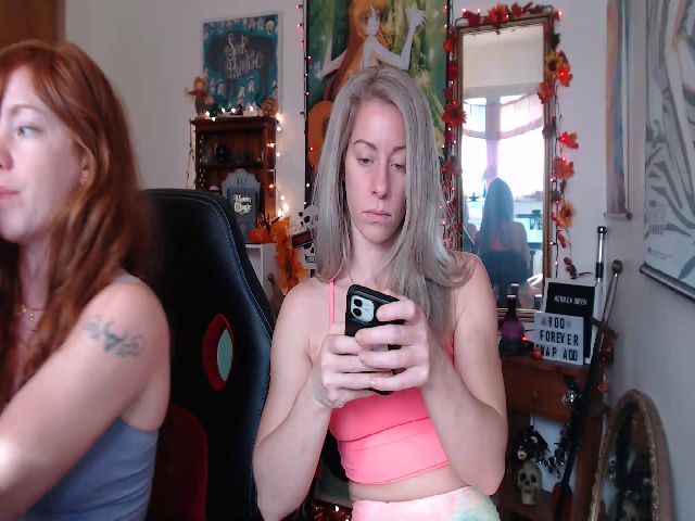 Live sex webcam photo for AthenaSiren #271054062