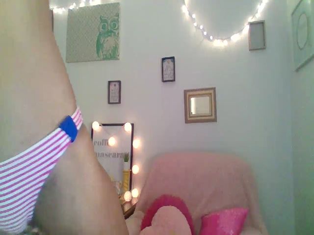 Live sex webcam photo for GirlNextD00r3 #271048411