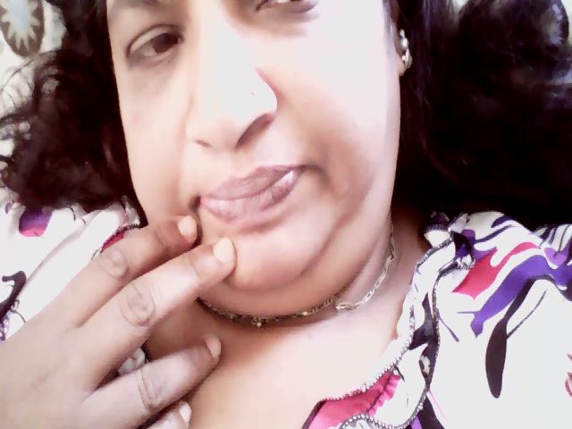 Live sex webcam photo for Indianbarbie3 #271048576