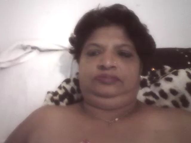 Live sex webcam photo for Indianbarbie3 #271056360