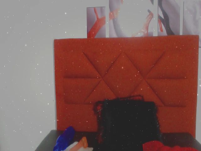 Live sex webcam photo for Emma_18x #271058918