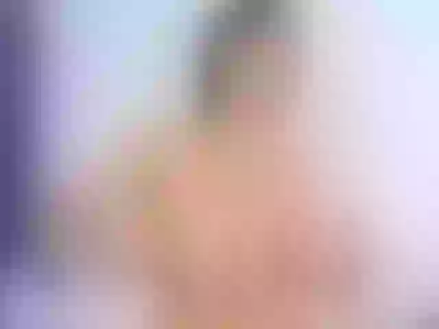 Live sex webcam photo for RoseValcke #271055528