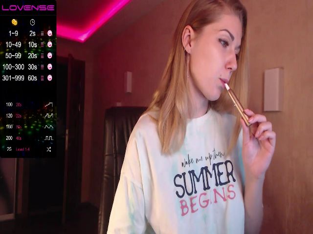 Live sex webcam photo for Nikisport1 #271054021