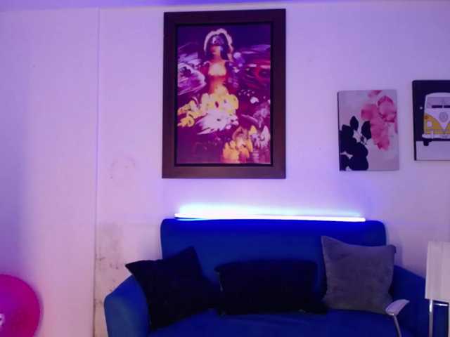 Live sex webcam photo for brernda-sex #271055312