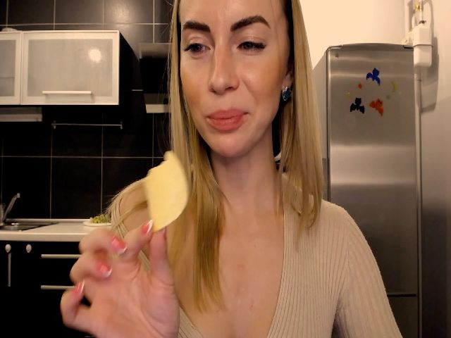 Live sex webcam photo for Lexie_Shore #271057927