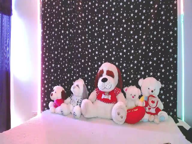 Live sex webcam photo for Grace_19 #271058270