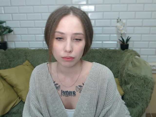 Live sex webcam photo for Hot-vasilisa #271050425