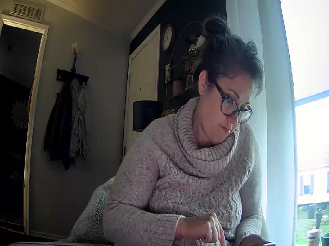 Live sex webcam photo for Laural55 #271053646