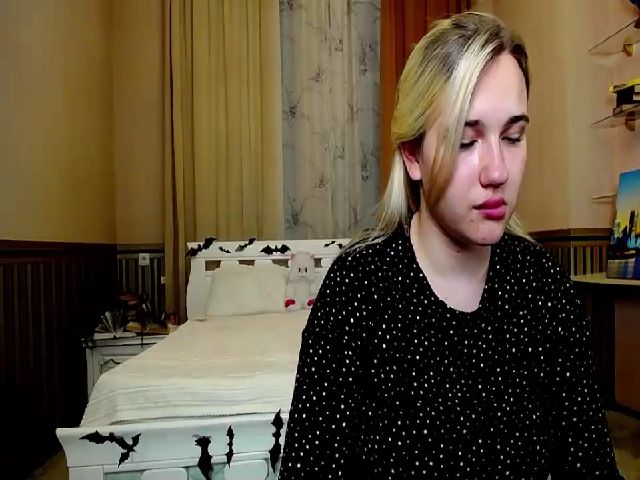 Live sex webcam photo for MariCollins #271052532