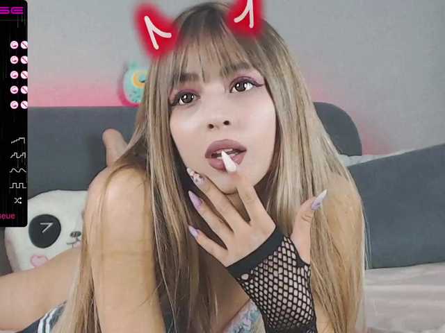 Live sex webcam photo for SashaHiroki #271046449