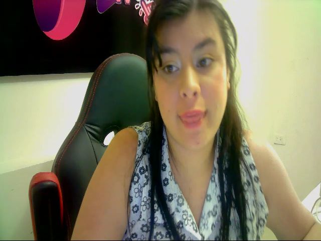 Live sex webcam photo for SaraJone #271056530