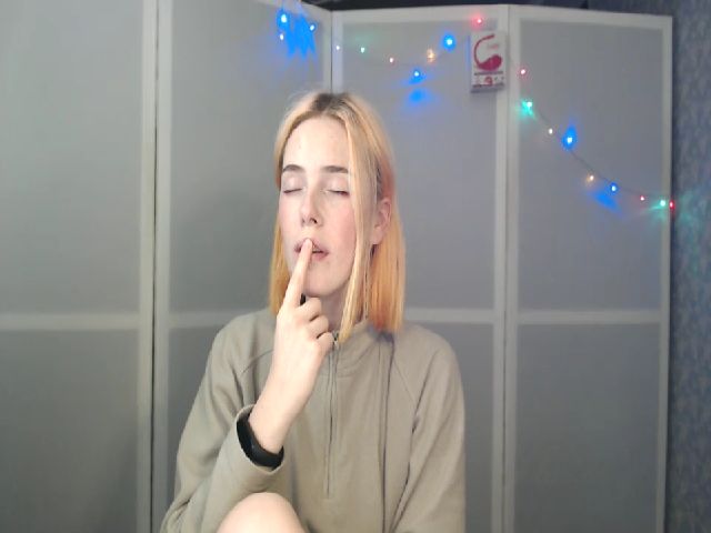 Live sex webcam photo for Matilda666 #271056405