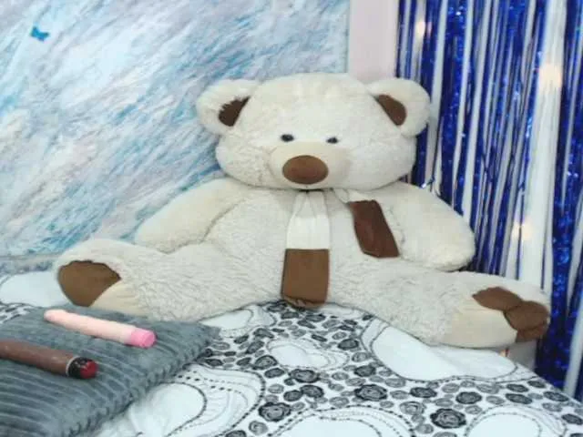 Live sex webcam photo for electra-bonie #271055641
