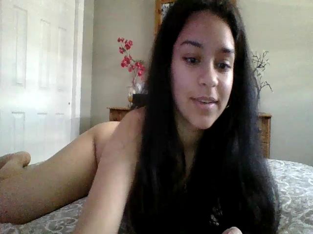 Live sex webcam photo for Adrianaxo1 #271056410