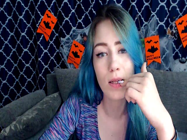 Live sex webcam photo for Monalisa_x #271057449