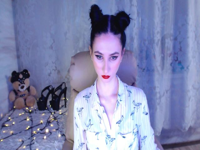 Live sex webcam photo for FrauleinMeow_ #271059103