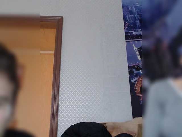 Live sex webcam photo for BigSisiMoskow #271050135