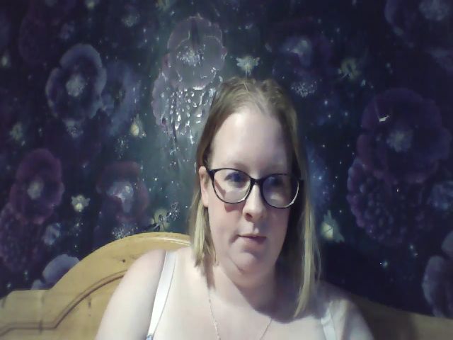 Live sex webcam photo for Bratty_Kitten #271057658