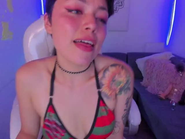 Live sex webcam photo for reiven-brown #271065177