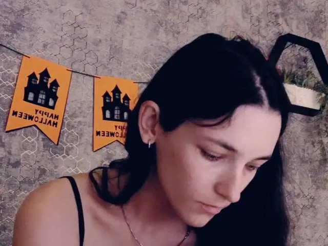 Live sex webcam photo for KariNeal #271068693