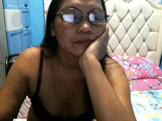 Live sex webcam photo for hOtGranny4u #271072646