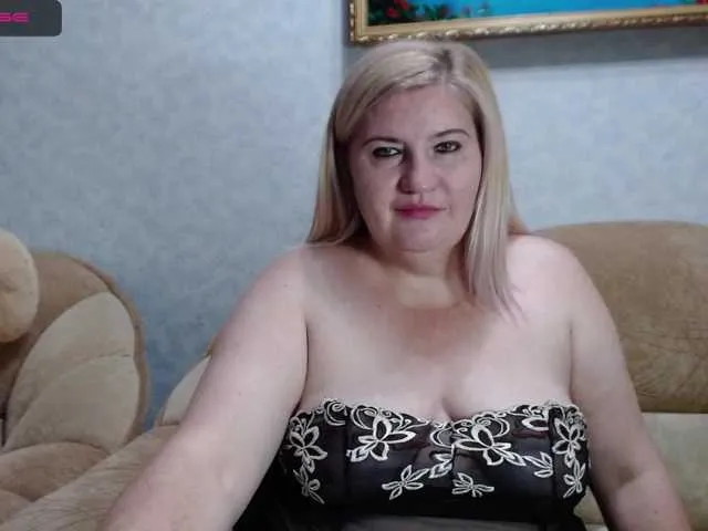 Live sex webcam photo for VishenkaStar #271072556