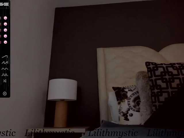 Live sex webcam photo for LilithMystic #271068551