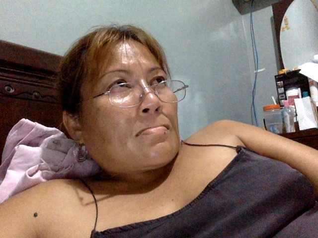 Live sex webcam photo for classygirl #271068482