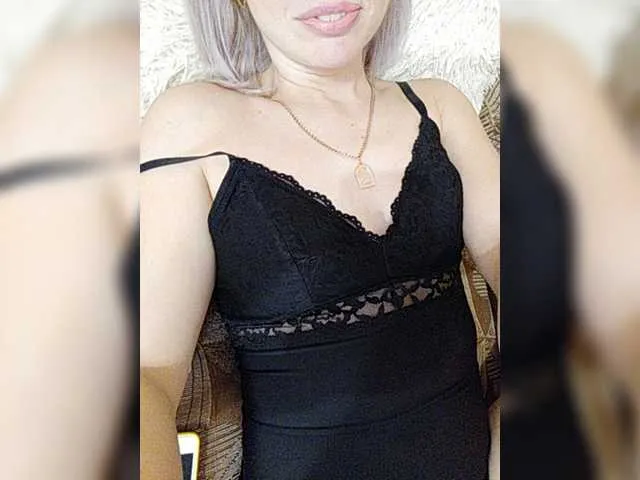 Live sex webcam photo for Anjela2011 #271072335