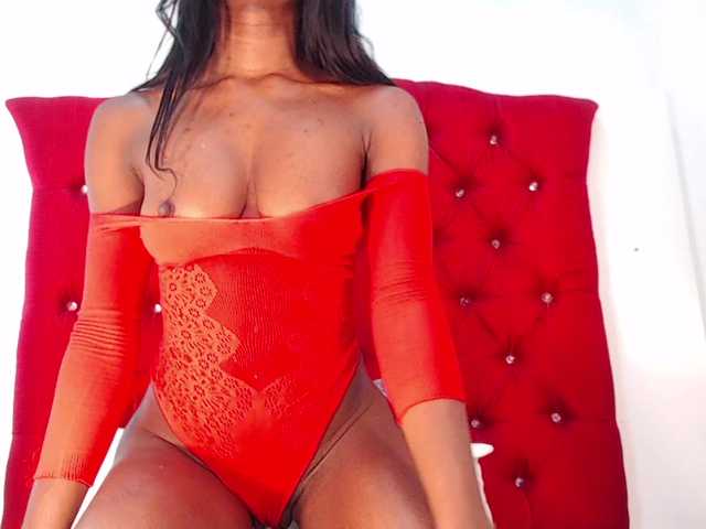 Live sex webcam photo for holly-sailt #271065225