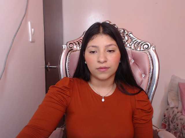 Live sex webcam photo for holly20a #287994976